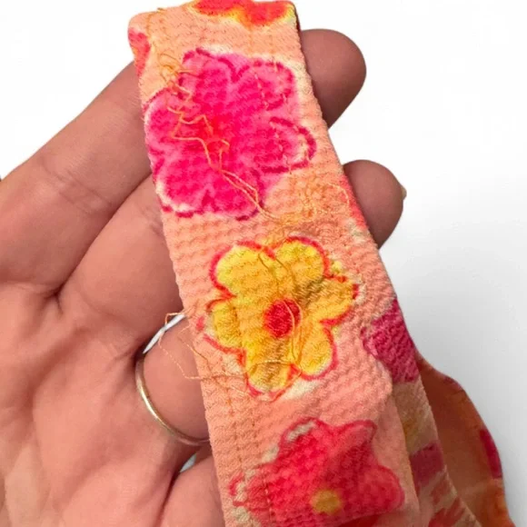 Vintage/Y2K Bikini (Flaws) - Picture 4 of 7